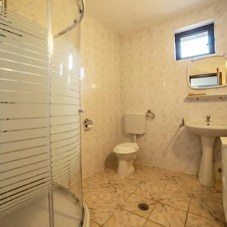Hanul Din Padure Bed & Breakfast Danes